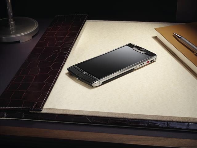 Vertu Signature Touch