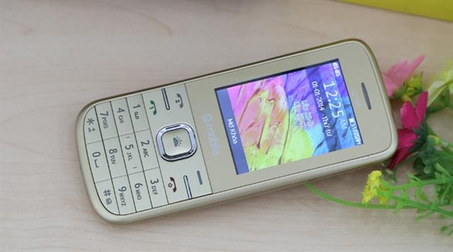 Q-Mobile Q150 có giá bán tham khảo tại thegioididong.com khoảng 440.000 đồng