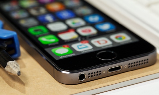 iPhone 5s iPhone 5s