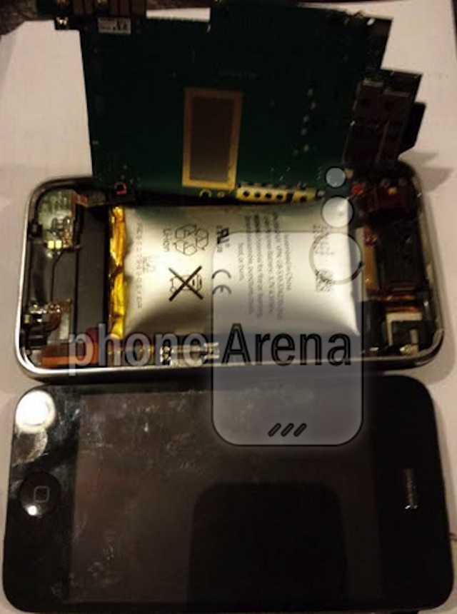 Chiếc iPhone có viên pin bị biến dạng