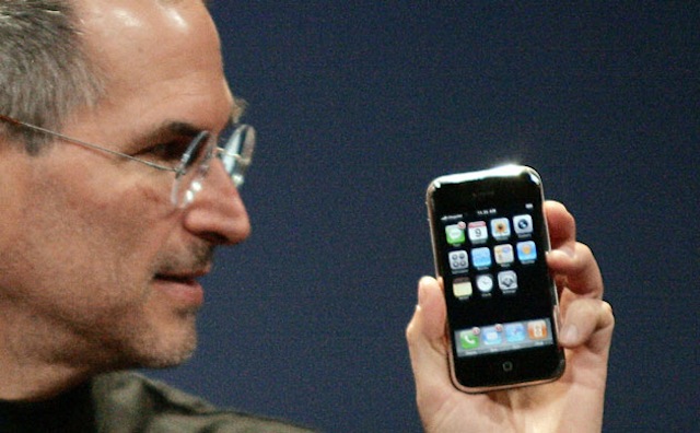 iPhone mở đầu trào lưu màn hình cảm ứng