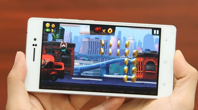 Trên tay Oppo R5 siêu mỏng tại Thegioididong