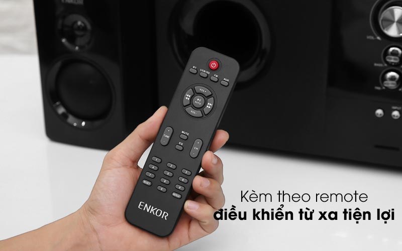 Loa Enkor có thể dễ dàng thao tác bằng remote