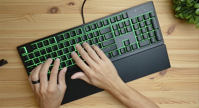 Razer Ornata V3 X vẫn mang lại trải nghiệm gõ tốt