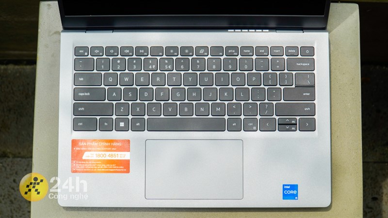 Dell Vostro 3430 sử dụng hệ thống bàn phím có layout 68% Dell Vostro 3430 sử dụng hệ thống bàn phím có layout 68%