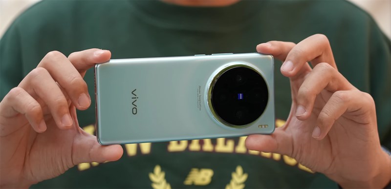 Có thể Vivo X100S vẫn sẽ được trang bị bộ camera tương tự Vivo X100 (ảnh minh họa: Vivo X100).