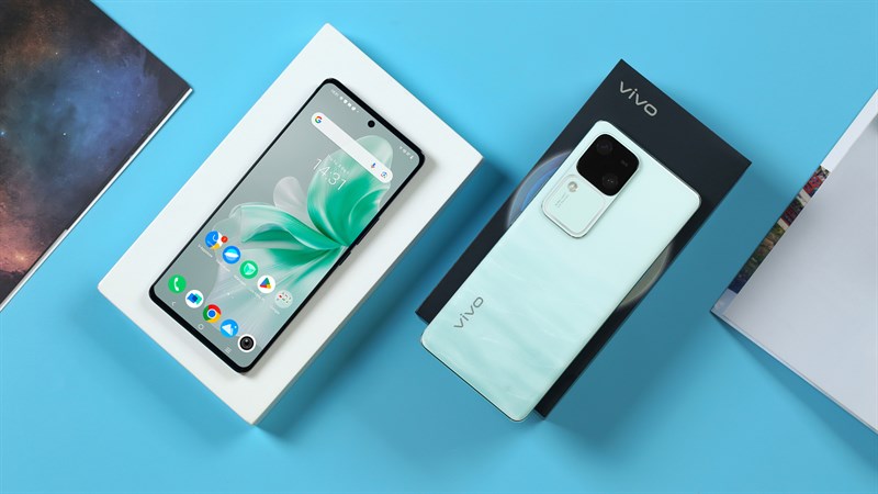 Vivo V30 5G Vivo V30 5G