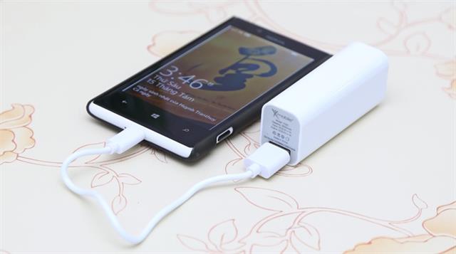 Sạc đầy mọi pin điện thoại và máy tính bảng có dung lượng 2100 mAh trở xuống