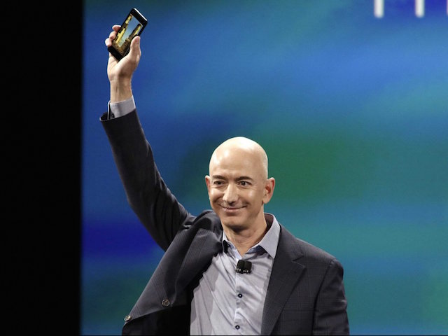 Gã khổng lồ bán lẻ Amazon đã tung ra smartphone đầu tiên của mình với công nghệ nhận dạng 3D và hệ thống camera nhiều nhất trong thế giới di động, tuy nhiên sản phẩm này lại chẳng mấy thành công