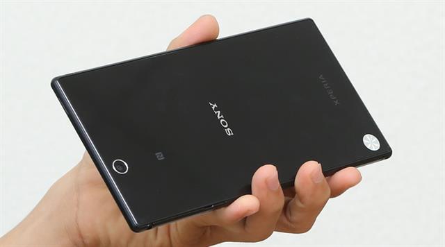 Tham khảo cấu hình chi tiết và đặt mua Sony Xperia Z Ultra tại đây