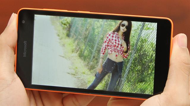 Tham khảo cấu hình chi tiết và đặt mua Microsoft Lumia 535 với giá 3.490.000 đồng tại đây