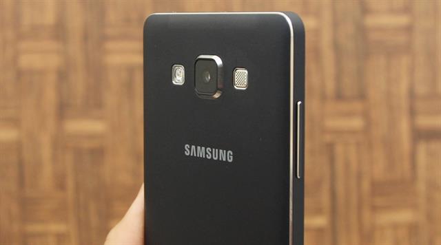 Tham khảo cấu hình chi tiết và đặt mua Samsung Galaxy A5 với giá 8.990.000 đồng tại đây