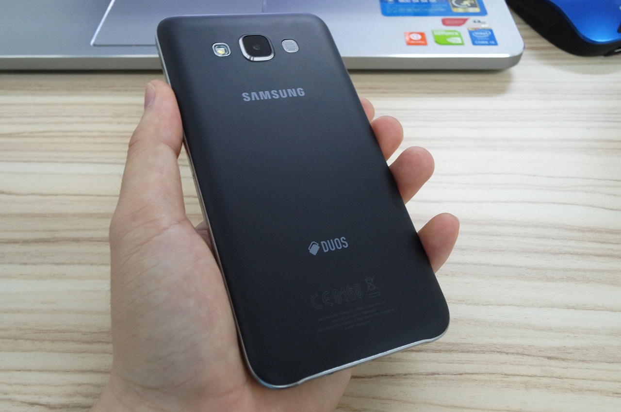 Samsung Galaxy E7