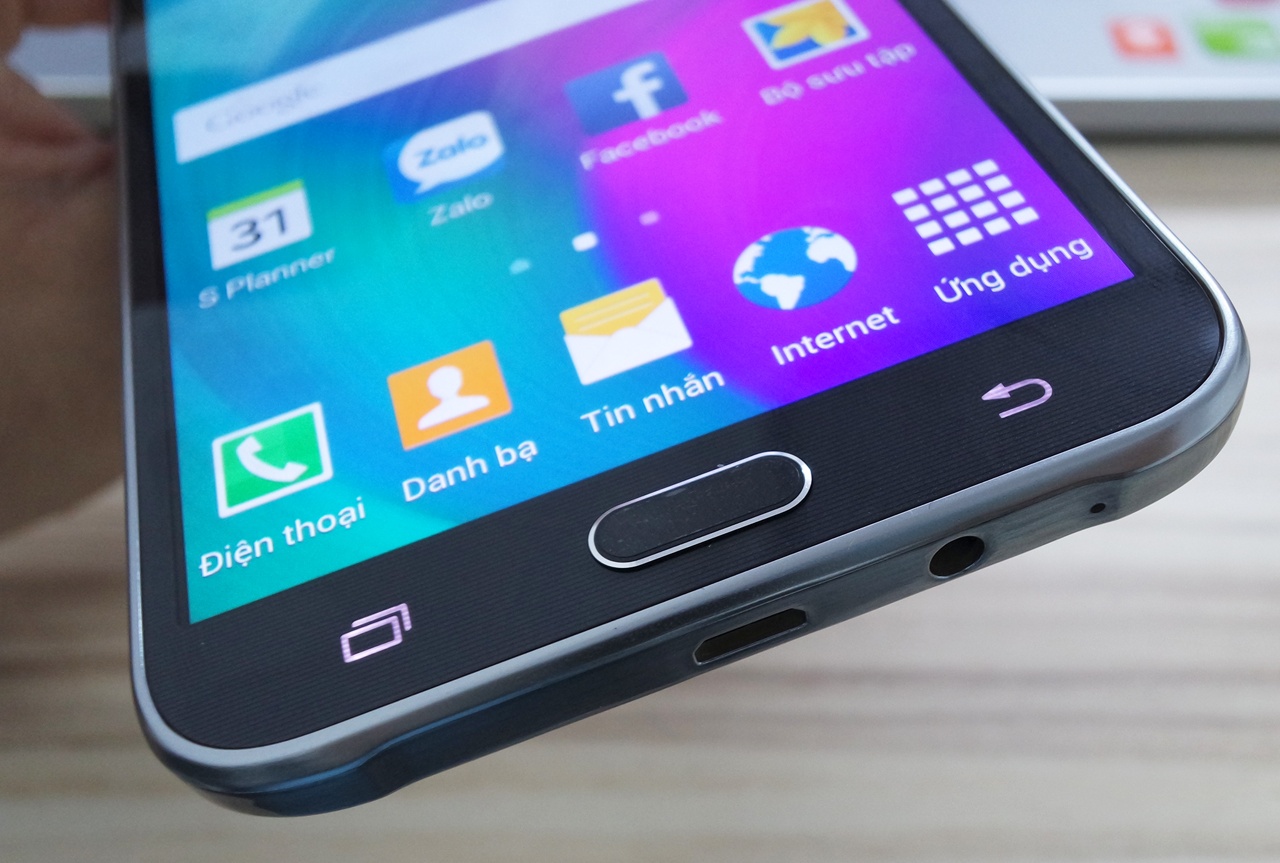 Samsung Galaxy E7