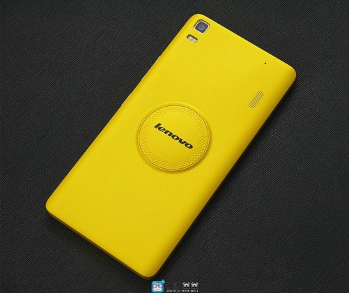 Mặt sau của Lenovo K3 Note Mặt sau của Lenovo K3 Note