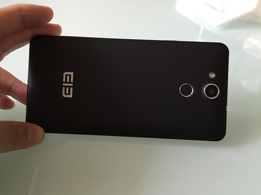 Cảm biến vân tay mặt sau của Elephone P7000 Cảm biến vân tay mặt sau của Elephone P7000