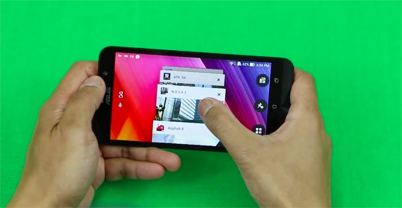 Zenfone 2 có thể chạy nhiều game cùng lúc Zenfone 2 có thể chạy nhiều game cùng lúc