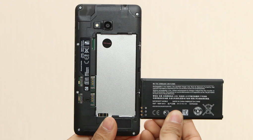 Microsoft Lumia 640 pin