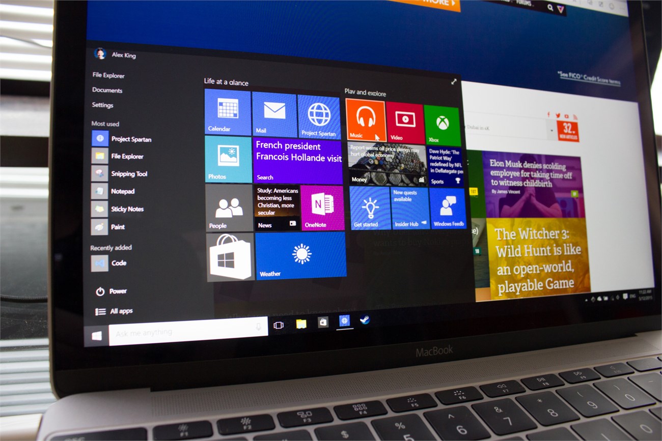 MacBook 2015 chạy Windows 10