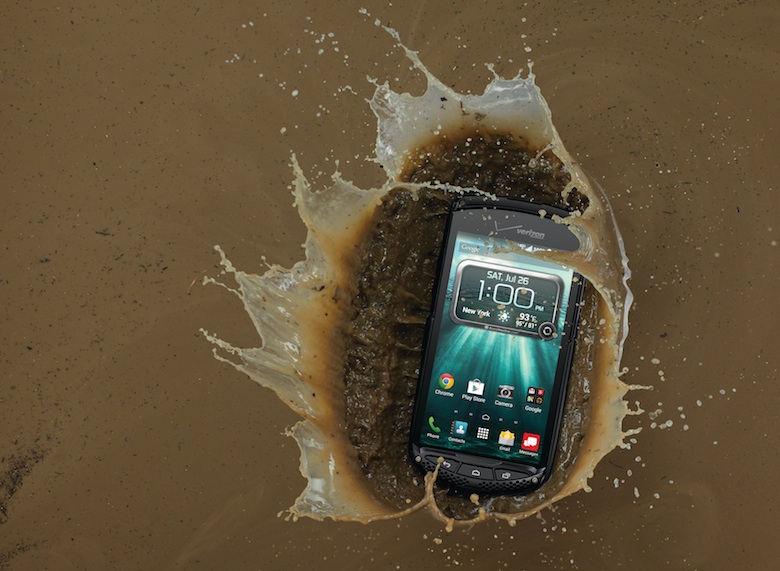 kyocera-brigadier-sapphire-screen-mud