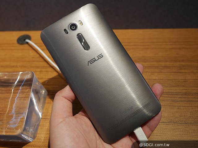 Zenfone 2 ZE600KL 2