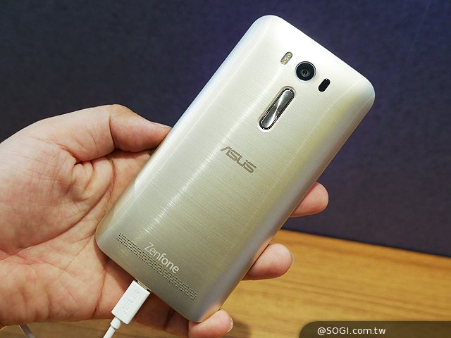 Zenfone 2 ZE500KL 2