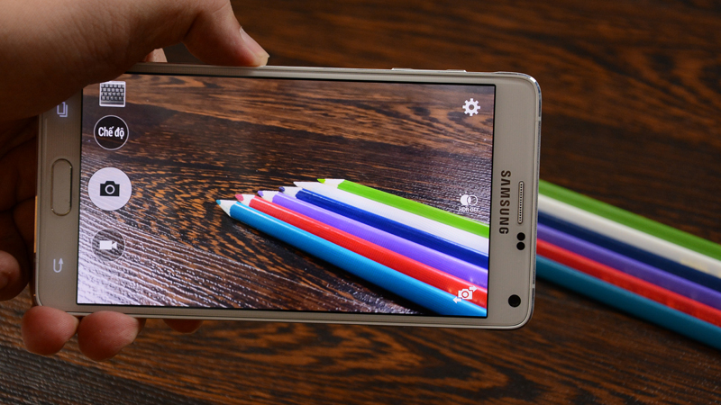 so-sanh-samsung-galaxy-note-4-va-iphone-6-plus-32 so-sanh-samsung-galaxy-note-4-va-iphone-6-plus-32