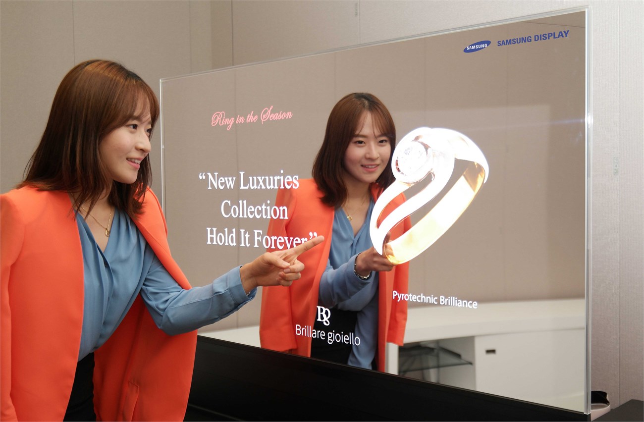 Samsung trình làng gương thông minh giúp thử quần áo mà không cần mặc Samsung trình làng gương thông minh giúp thử quần áo mà không cần mặc