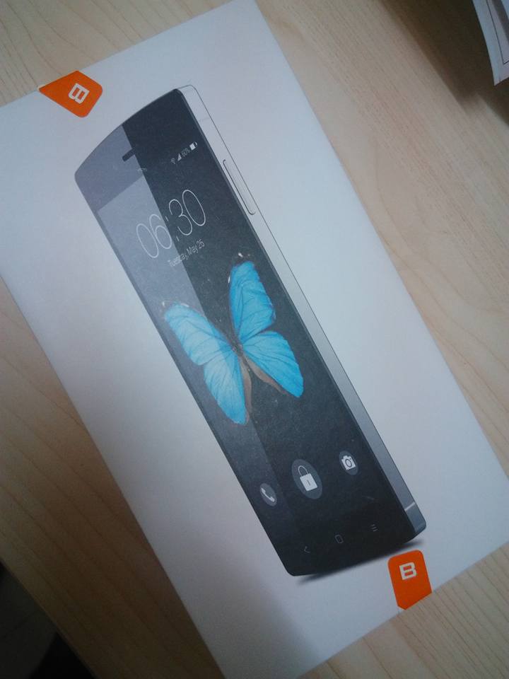 Một trong những chiếc Bphone đầu tiên Một trong những chiếc Bphone đầu tiên