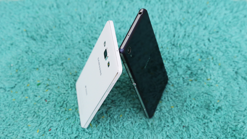 Xperia Z2 vs Galaxy A7