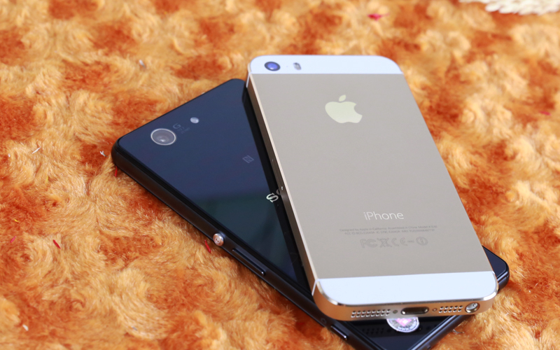 So sánh iPhone 5S và Sony Xperia Z3 Compact