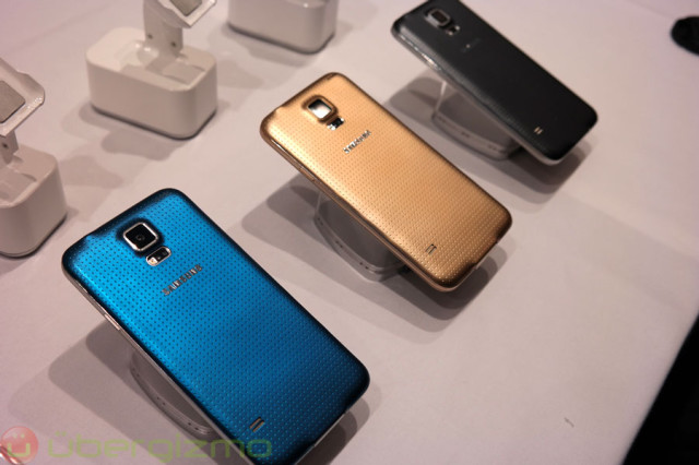 Samsung Galaxy S5 Neo đã có mặt ngoài thị trường? Samsung Galaxy S5 Neo đã có mặt ngoài thị trường?
