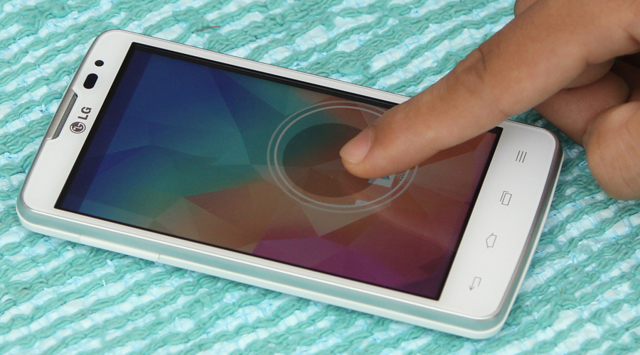 LG L60 giảm giá