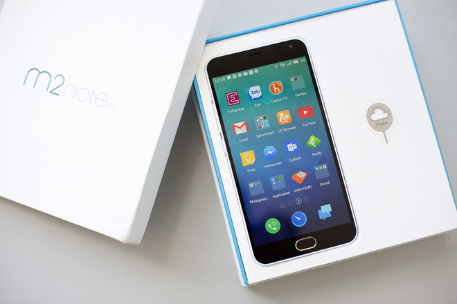 Meizu M2 Note sẽ lên kệ tại Việt Nam trong tháng 7 này với mức giá khoảng 4 triệu đồng. Với mức giá này, Mezu M2 Note sẽ trở thành thiết bị rẻ nhất sở hữu màn hình độ phân giải Full HD tại Việt Nam Meizu M2 Note sẽ lên kệ tại Việt Nam trong tháng 7 này với mức giá khoảng 4 triệu đồng. Với mức giá này, Mezu M2 Note sẽ trở thành thiết bị rẻ nhất sở hữu màn hình độ phân giải Full HD tại Việt Nam