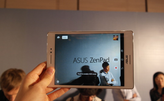 Asus ZenPad S 8.0 bán ra với giá khá tốt Asus ZenPad S 8.0 bán ra với giá khá tốt