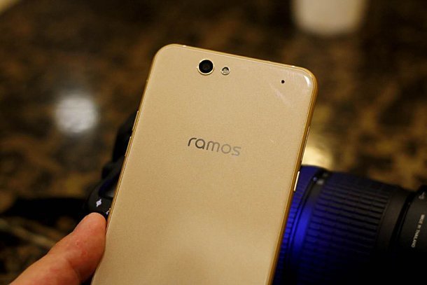 Ramos Mos1 có giá cực kỳ đẹp mắt 6 Ramos Mos1 có giá cực kỳ đẹp mắt 6
