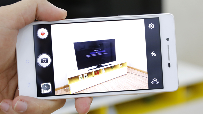 Giao diện camera trên Oppo R1K Giao diện camera trên Oppo R1K