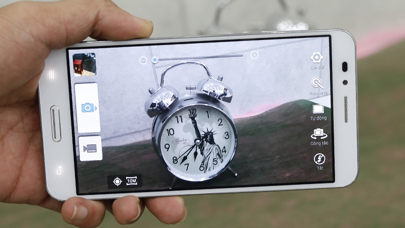 Pantech Vega Secret Up A900L và LG G3 Stylus Pantech Vega Secret Up A900L và LG G3 Stylus