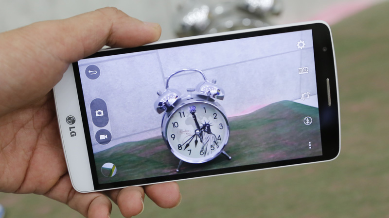 Pantech Vega Secret Up A900L và LG G3 Stylus Pantech Vega Secret Up A900L và LG G3 Stylus