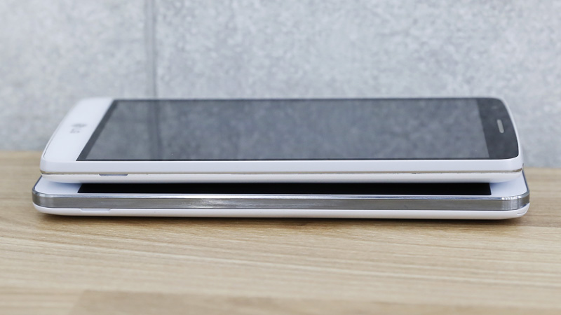 Pantech Vega Secret Up A900L và LG G3 Stylus Pantech Vega Secret Up A900L và LG G3 Stylus