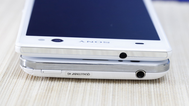 So sánh Pantech Vega Secret Up A900L và Sony Xperia C3 So sánh Pantech Vega Secret Up A900L và Sony Xperia C3