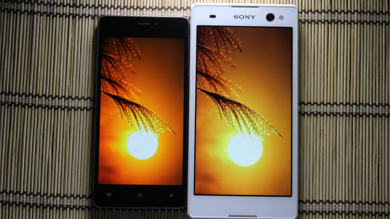 Ảnh so sánh màn hình của Sony Xperia C3 và Gionee Elife 5.1 Ảnh so sánh màn hình của Sony Xperia C3 và Gionee Elife 5.1
