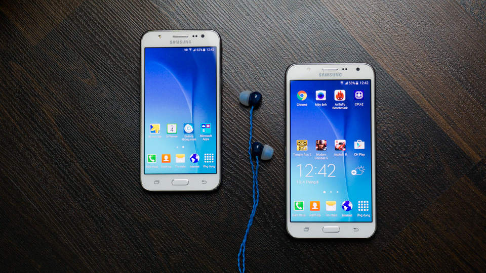 Galaxy J5 vs J7 Galaxy J5 vs J7