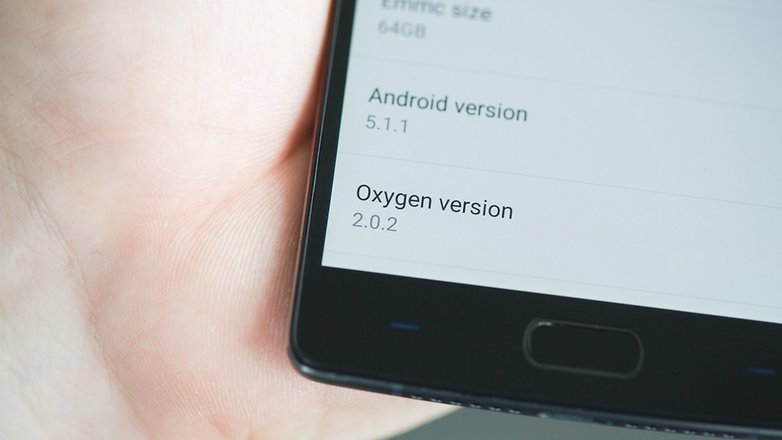 OnePlus 2 vừa được nâng cấp lên hệ điều hành Oxygen OS 2.0.2 qua OTA vào 1/9 vừa qua OnePlus 2 vừa được nâng cấp lên hệ điều hành Oxygen OS 2.0.2 qua OTA vào 1/9 vừa qua