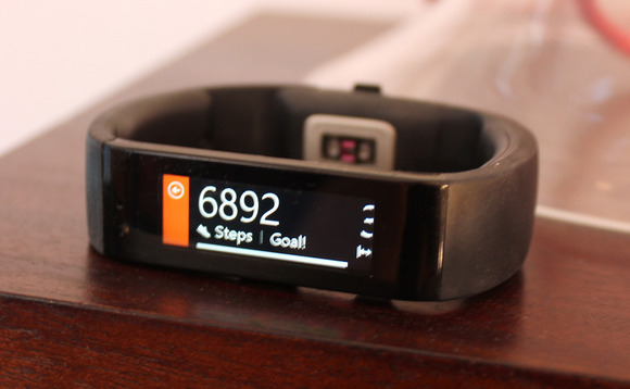 Microsoft Band thế hệ đầu