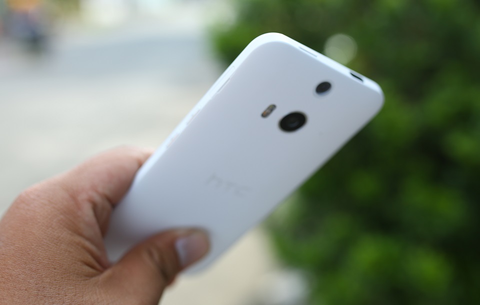 HTC Butterfly 2 HTC Butterfly 2
