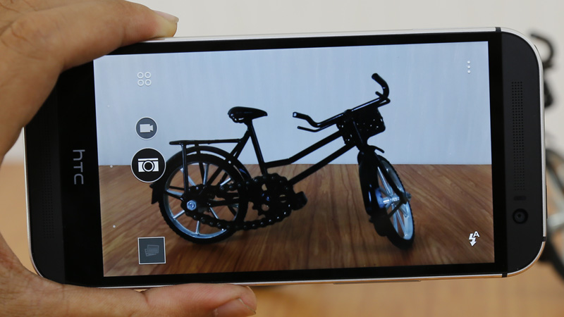 Giao diện Camera One M8 Eye Giao diện Camera One M8 Eye