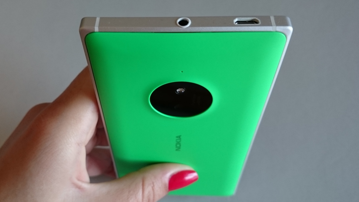 Lumia 830