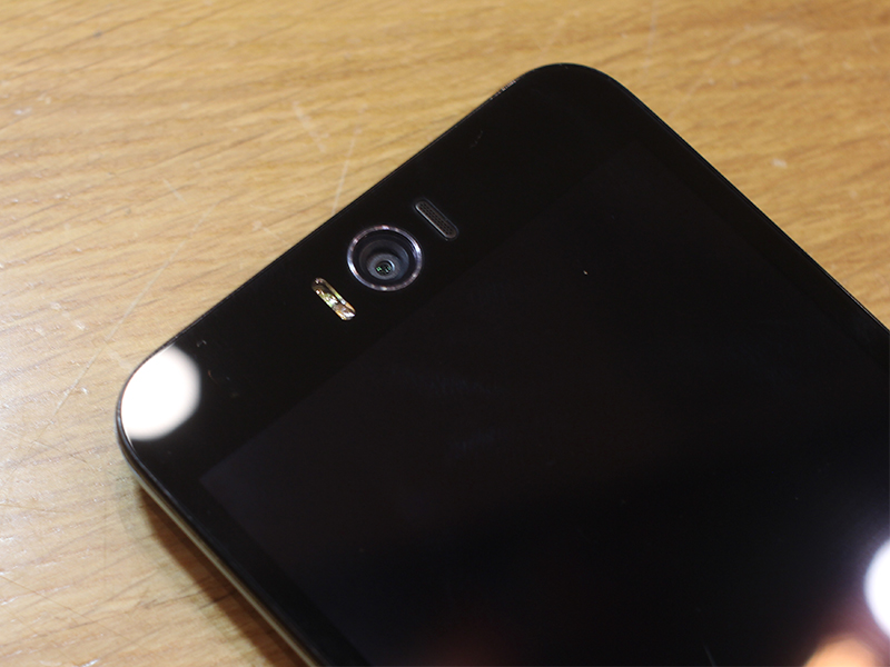 Đánh giá ASUS Zenfone Selfie