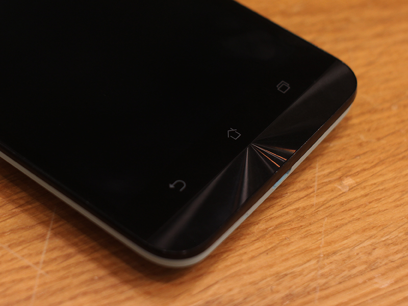 Đánh giá ASUS Zenfone Selfie